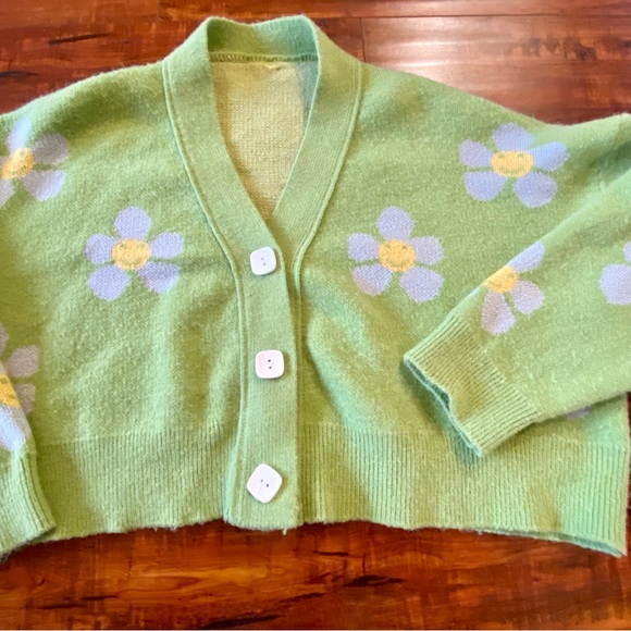 Retro Happy Flower cardigan by MilaBrown - Picture 7 of 9